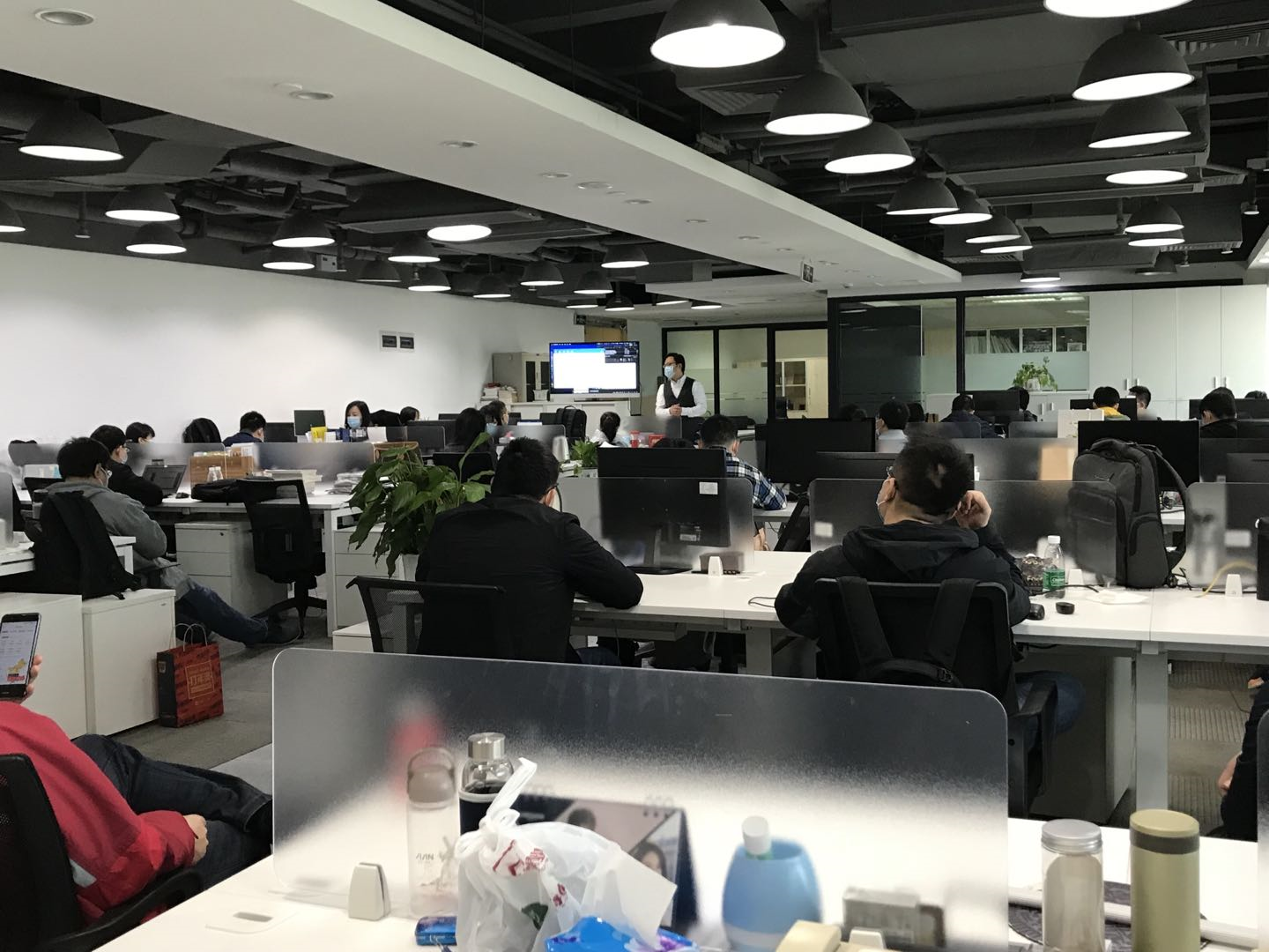 AG��˾(�й�����)�����޹�˾����